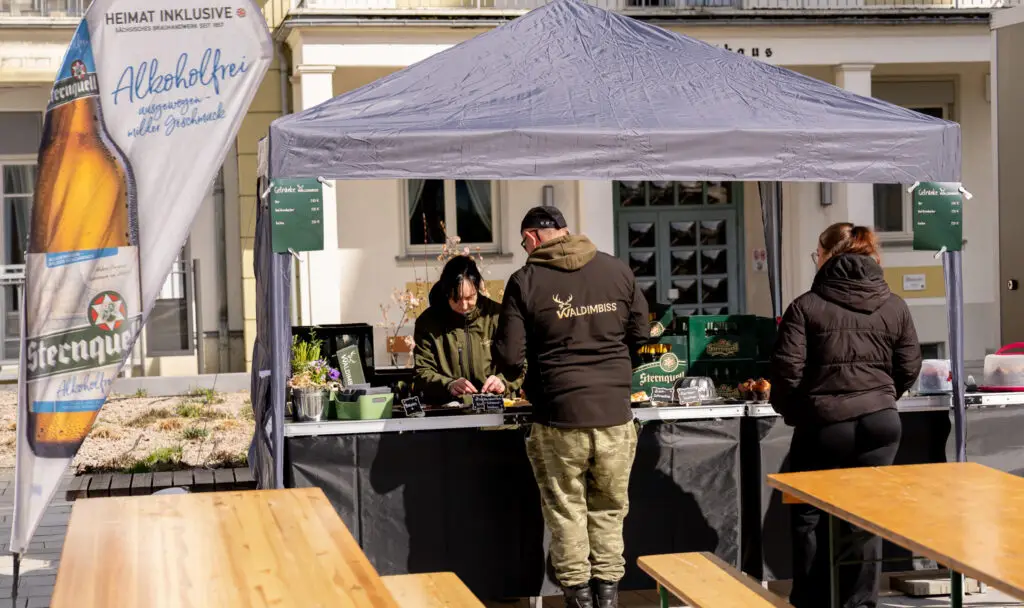 The Waldimbiss Bad Elster stand with burgers and street food