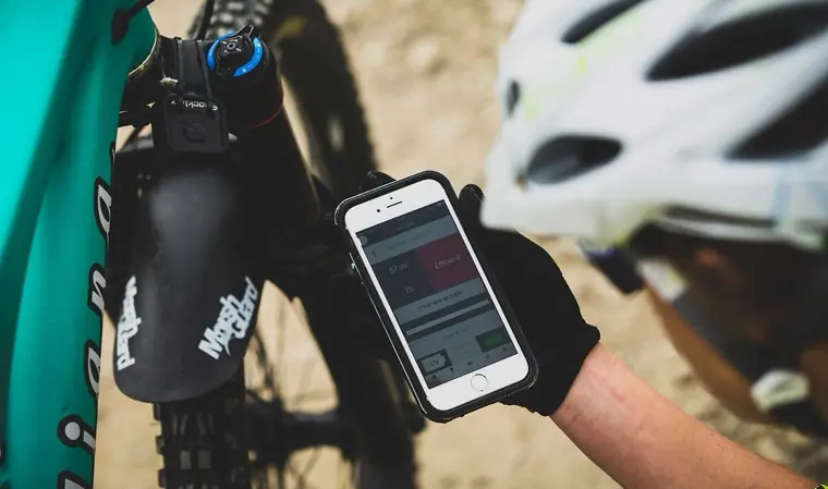 Auswertung in der ShockWiz-App direkt am Trail: Luftdruck und Bewertung der aktuellen Einstellung